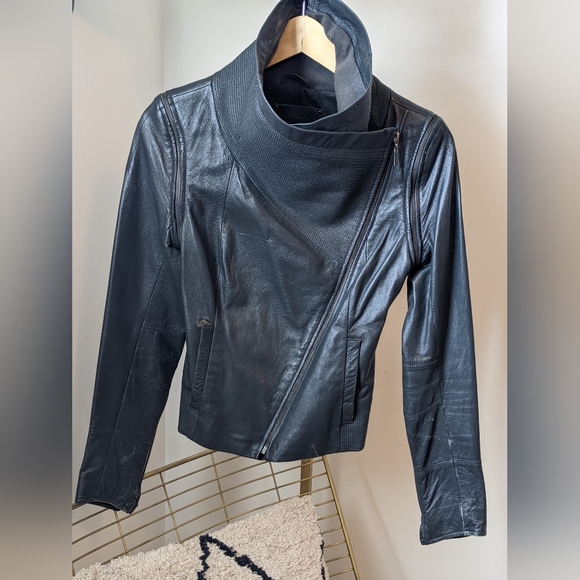 Guess by Marciano 2000s Vintage Grey Leather Jacket - Picture 12 of 16